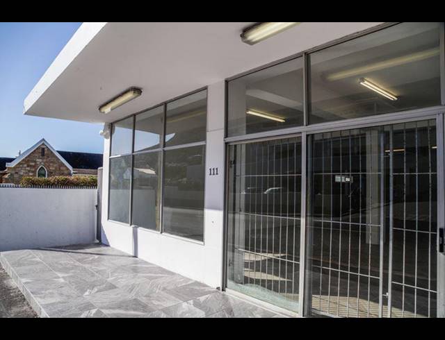 285M² RETAIL FOR SALE IN MUIZENBERG